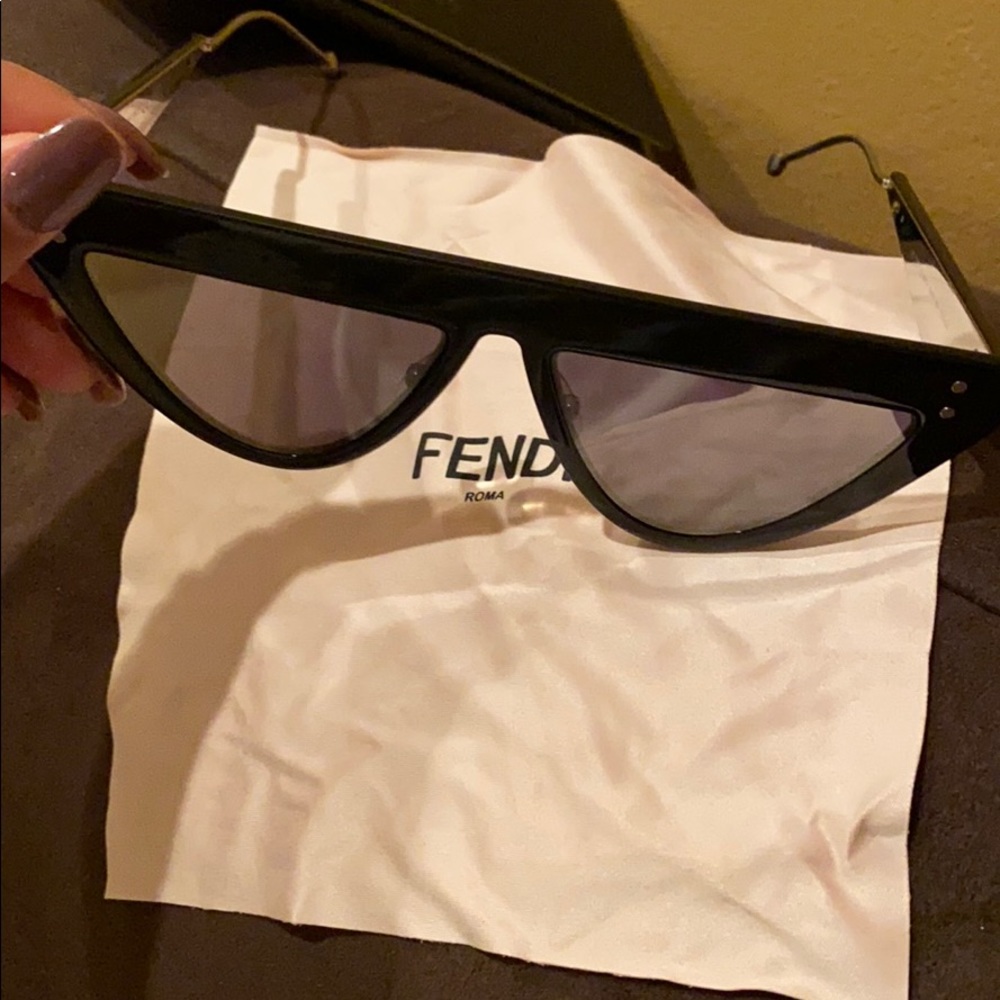 Fendi Defender Sunglasses - Picture 6 of 8